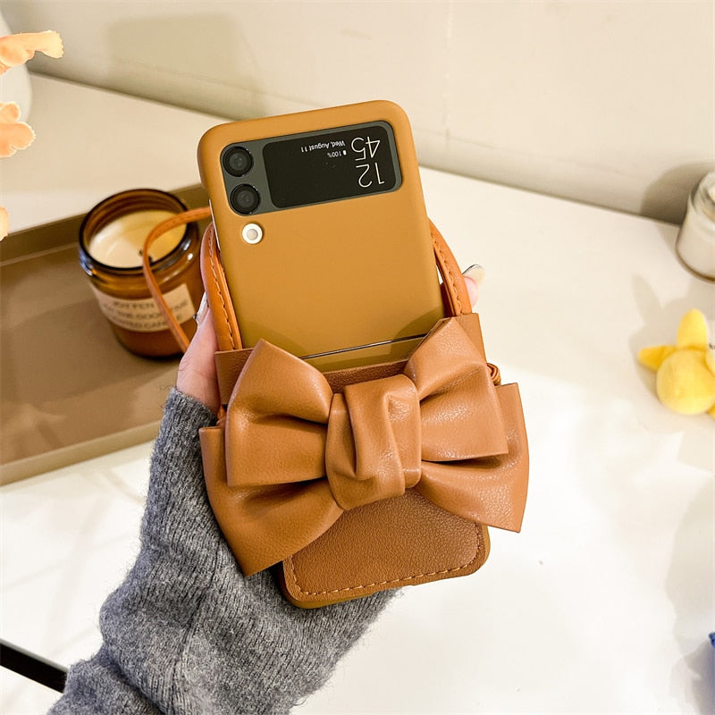 Case Woman Luxo Samsung Galaxy Z Flip- Com Alça e Laço